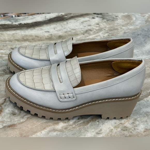 Women’s DOLCE VITA Rocki Lug sole wedge loafers- Size 8 - Picture 4 of 10